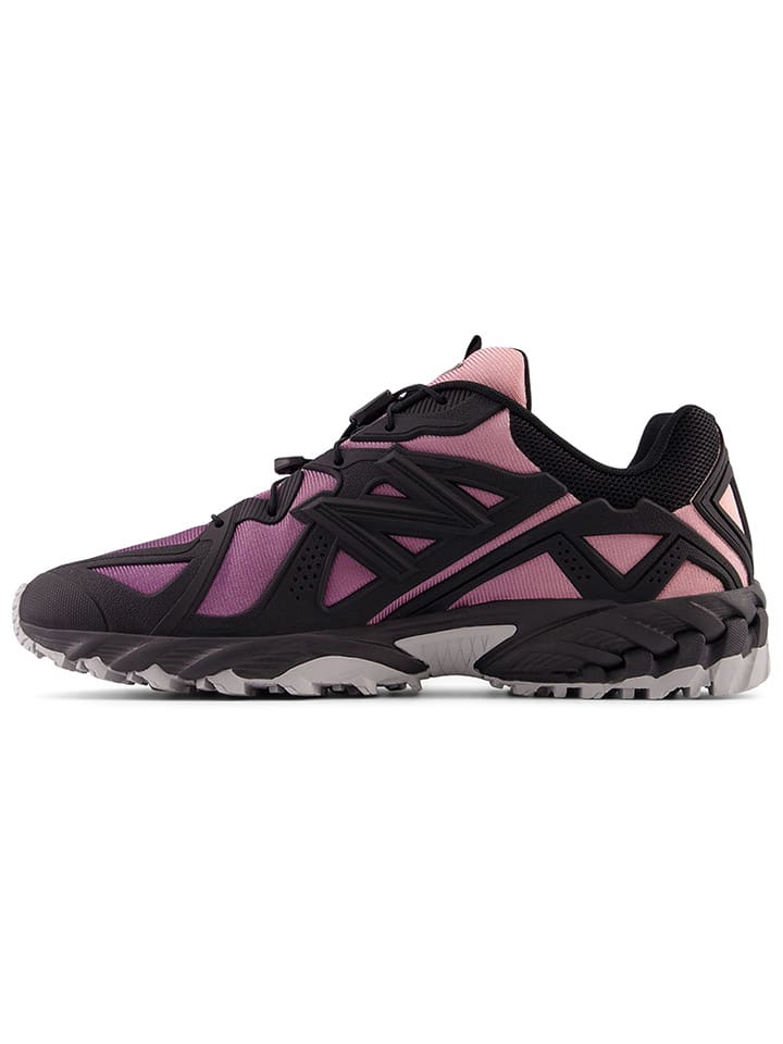 Беговые кроссовки 610 New Balance, цвет schwarz/lila — фото 3