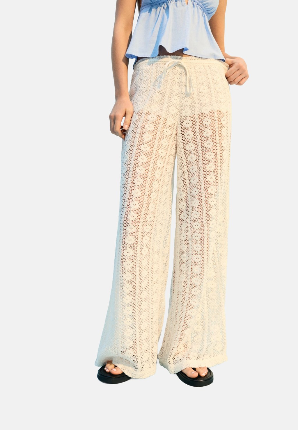 

Брюки WIDE WITH DRAWSTRING Bershka, бежевый