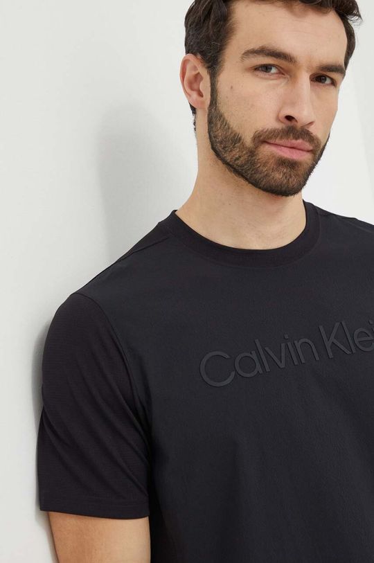 

Тренировочная футболка Calvin Klein Performance, черный