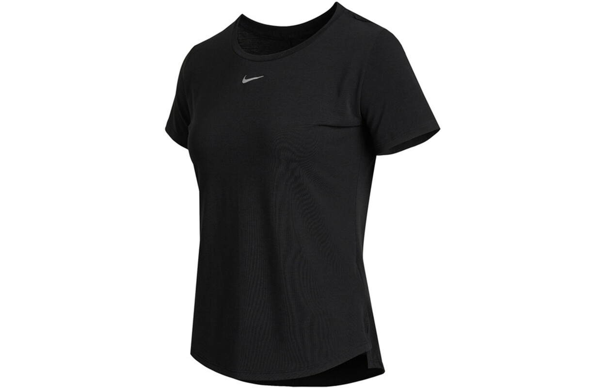 

Женская футболка Nike, цвет Black