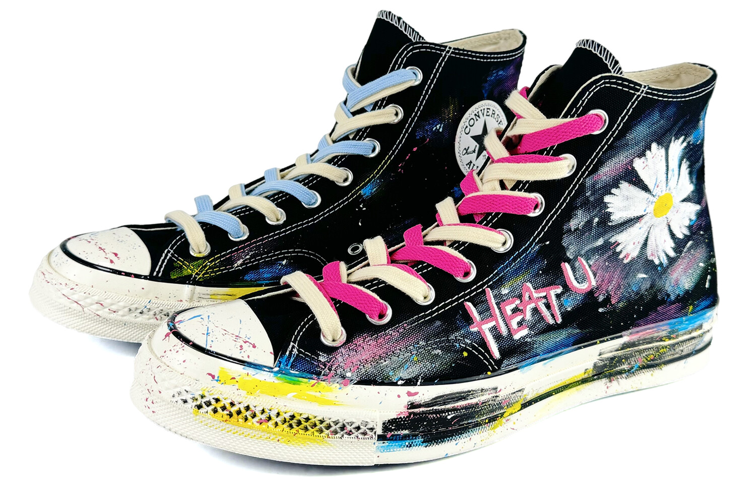 

1970-е годы. Холщовые кеды унисекс с высоким берцем, белый Converse