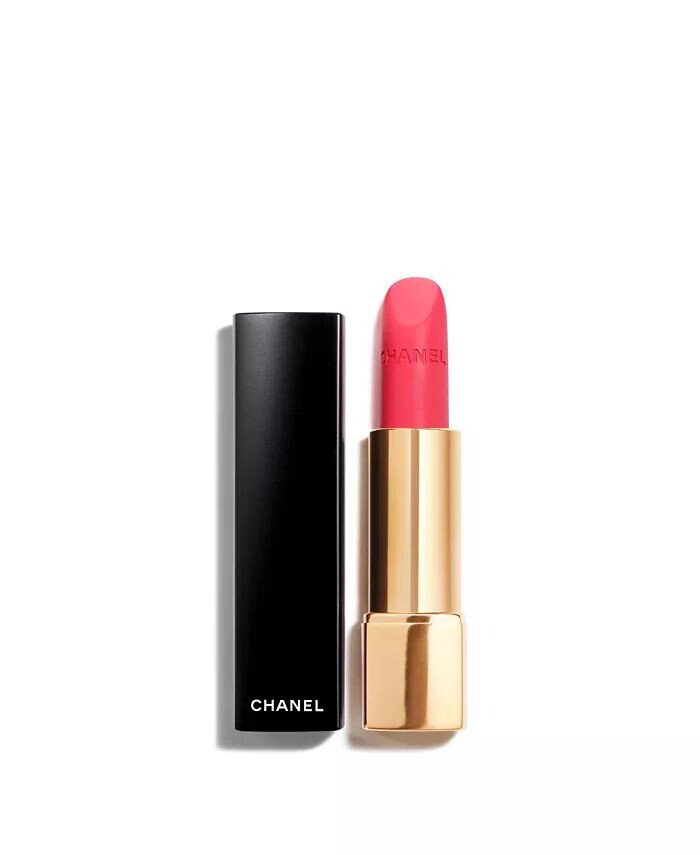

Сияющий матовый цвет губ Chanel, цвет 45 INTENSE