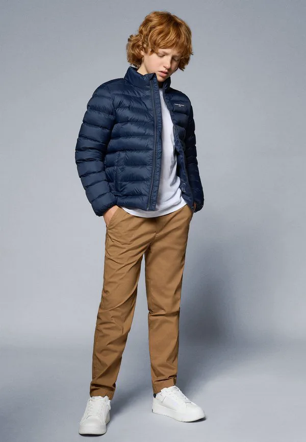 Незаменимая легкая куртка унисекс Tommy Hilfiger, Dark Night Navy — фото 2