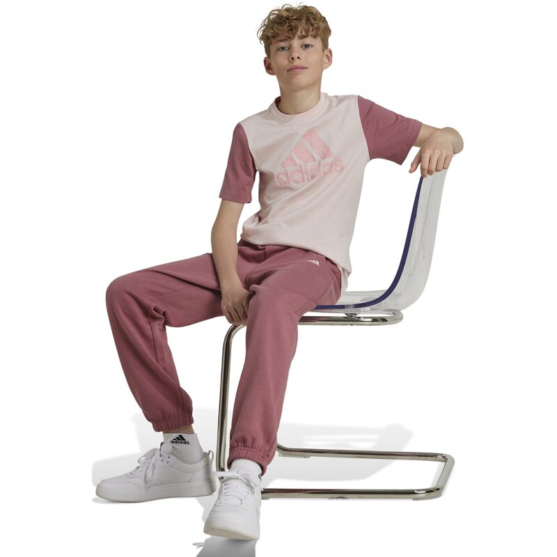 Уютные брюки с маленьким логотипом для детей Adidas, цвет precri — фото 4