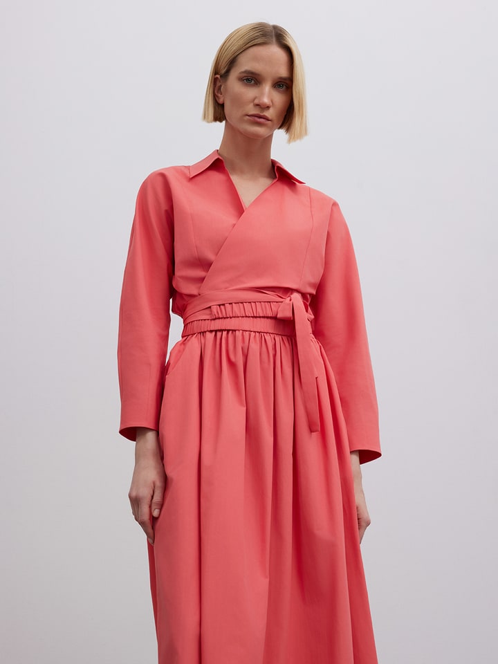 

Блузка BGN, розовый