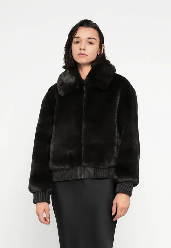 Укороченная зимняя куртка Gap, Terra Brown