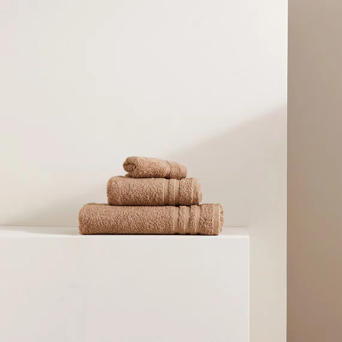 

Хлопковое банное полотенце 450 гр/м2 Zafiro Basics El Corte Inglés, поджаренный