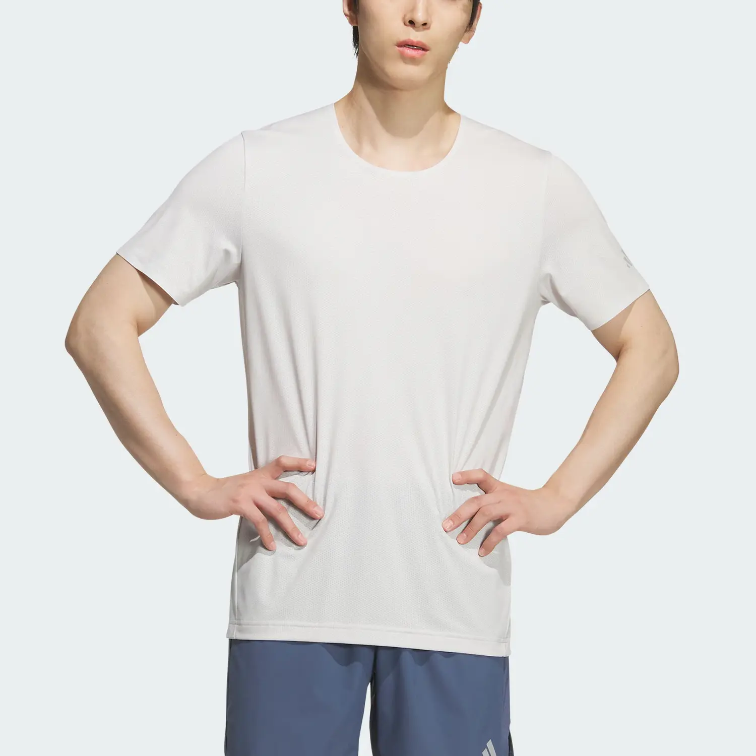 Футболка Climacool SS25 ESS SS мужская Adidas, светло-серый/серебристо-серый — фото 2