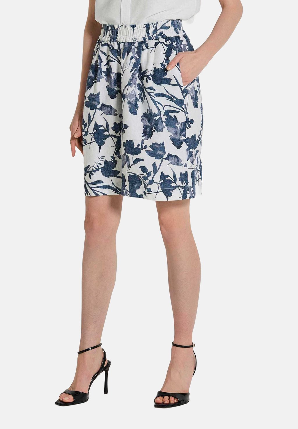

Шорты MIT UNIKAT-PRINT MADELEINE, цвет White Smoky Blue