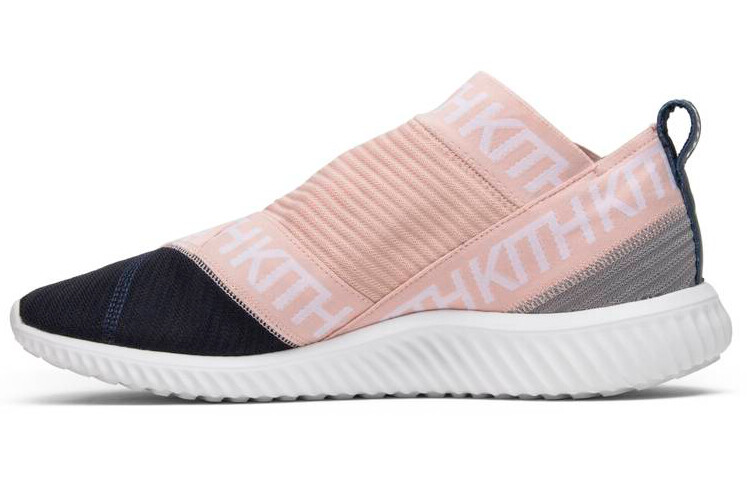 

Немезиз Танго 17.1 Кит Фламинго Adidas
