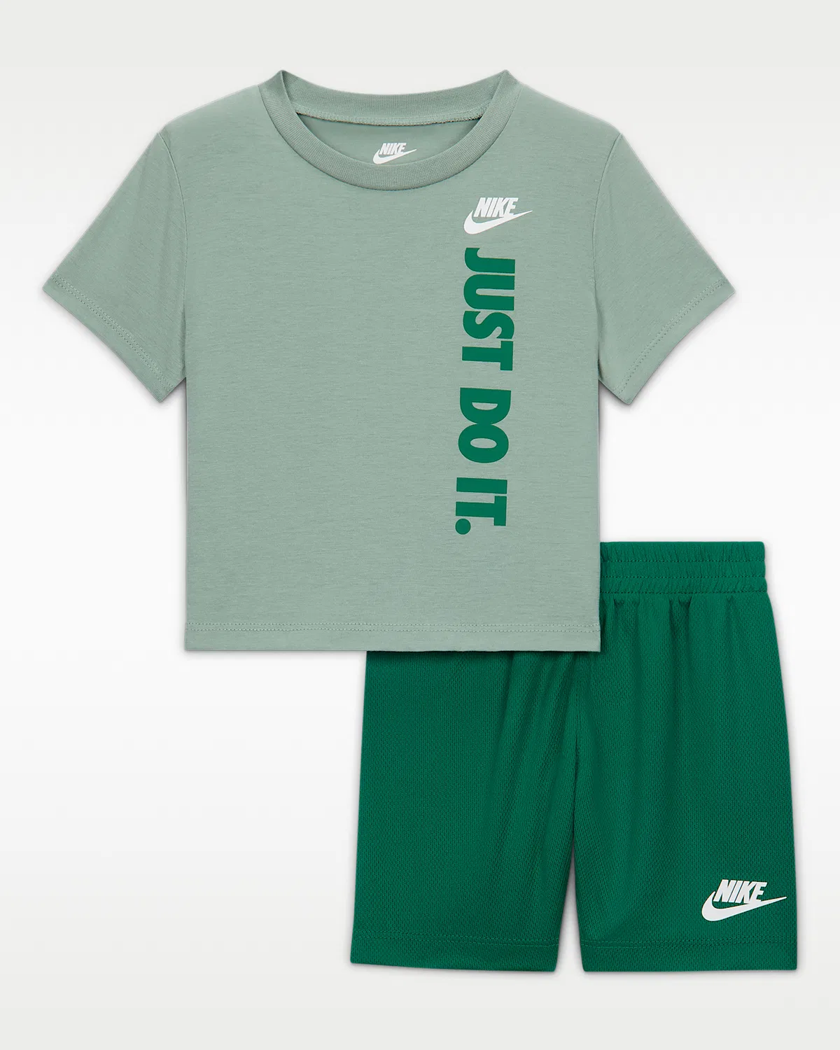 Детский комплект Nike Sportswear: футболка с принтом "Just Do It" и шорты из сетки, Malachite