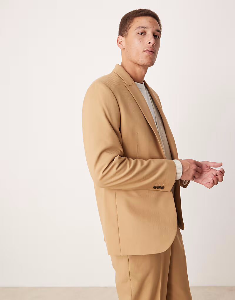 

Пиджак из твила стандартного кроя ASOS DESIGN коричневого цвета