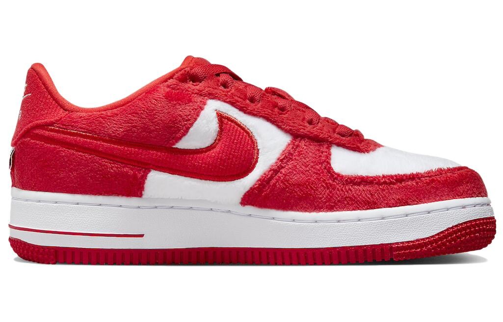 Air Force 1 Low «День святого Валентина» флис 2024 GS Nike, красный/белый — фото 2