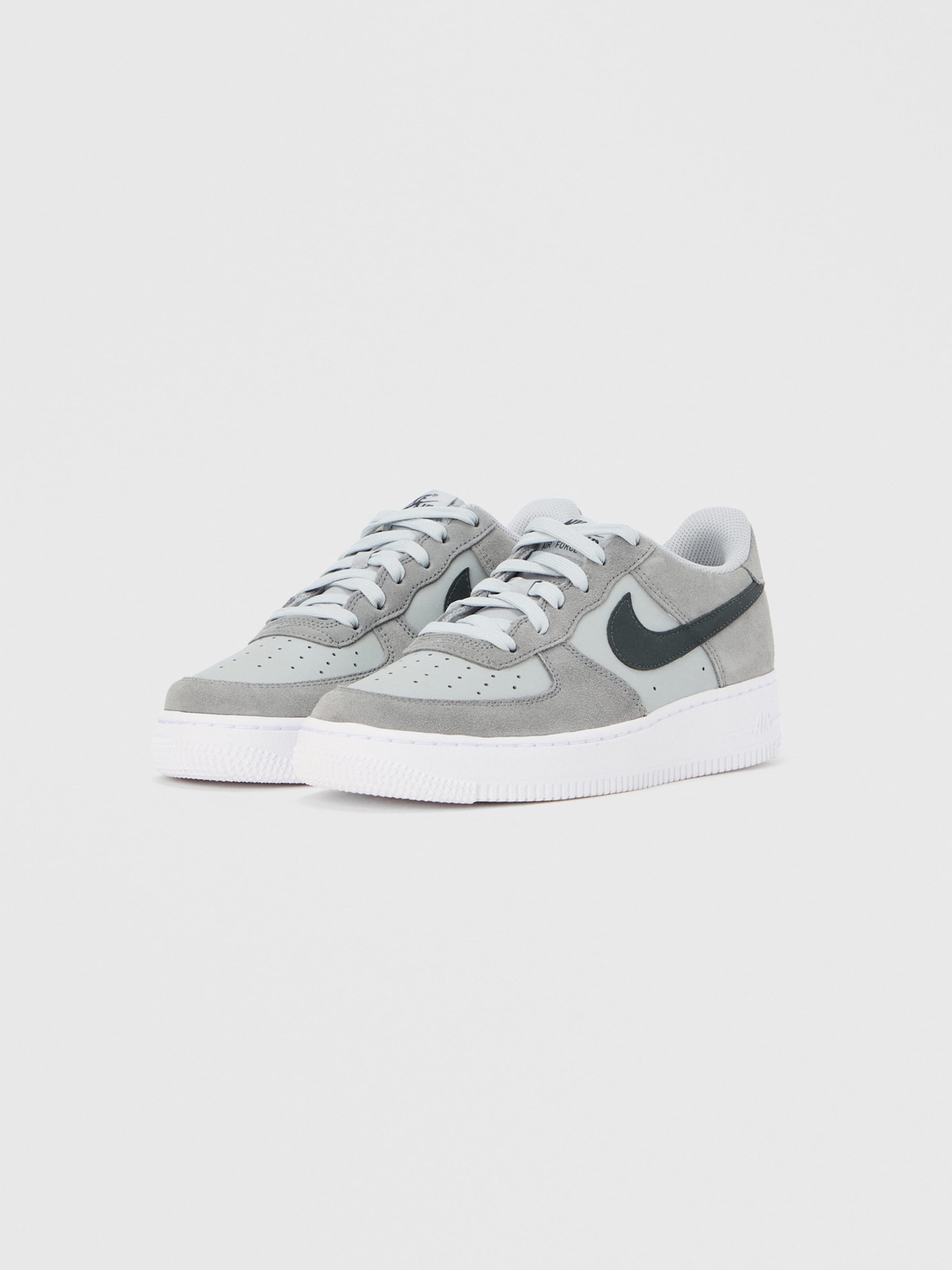 Nike Sportswear Кроссовки 'Air Force 1 Essential+' в цвете Grey, Light Grey — фото 2