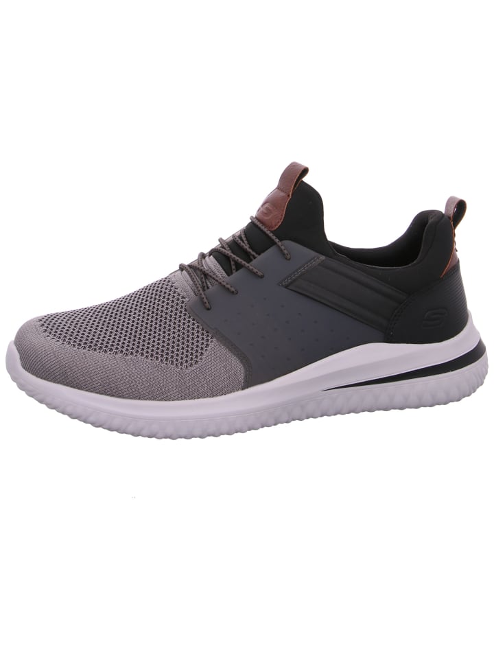 

Кроссовки на шнуровке Skechers, серый
