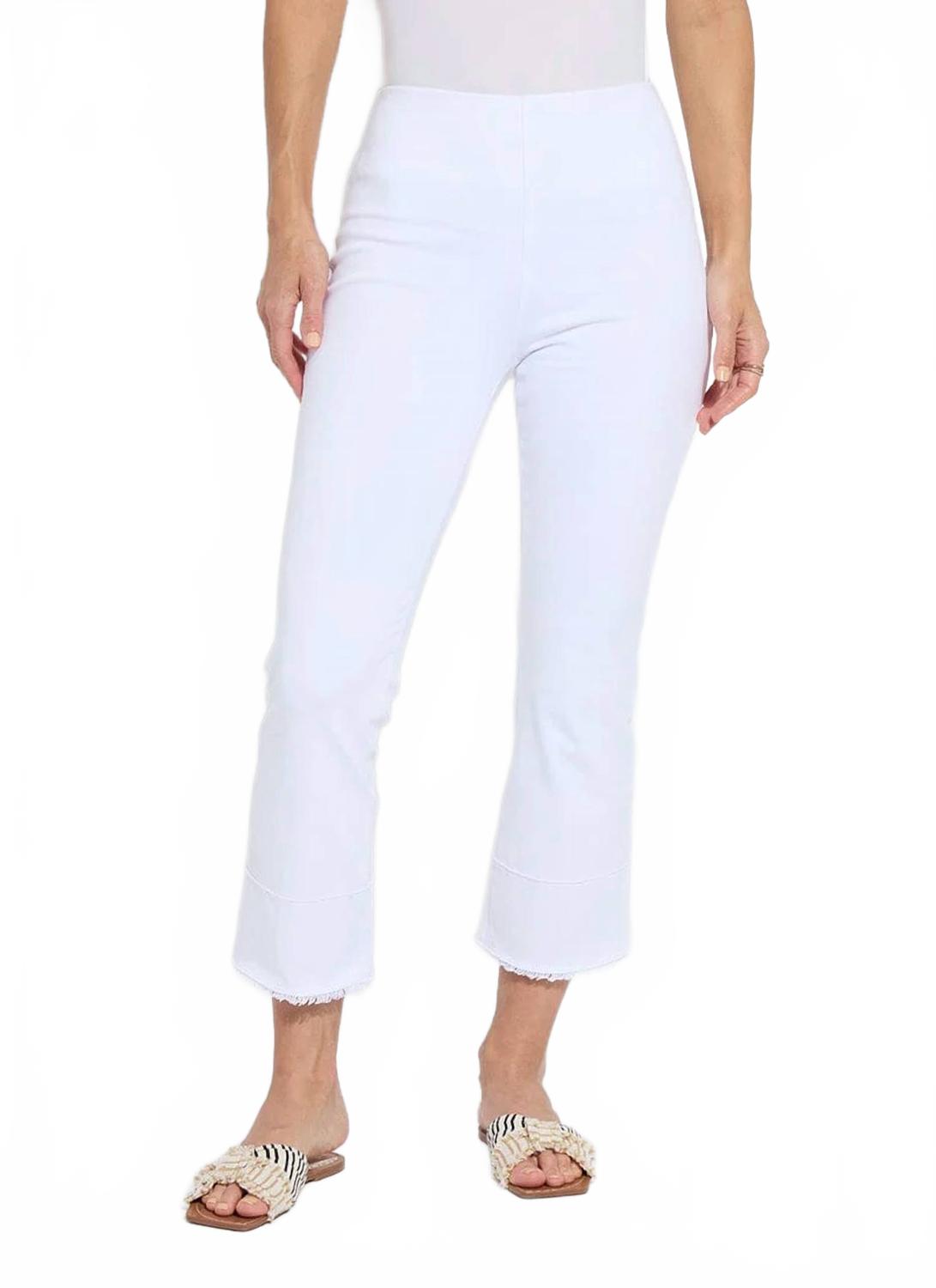 

Джинсовые укороченные брюки с рельефными швами и асимметричным низом в белом цвете Lysse