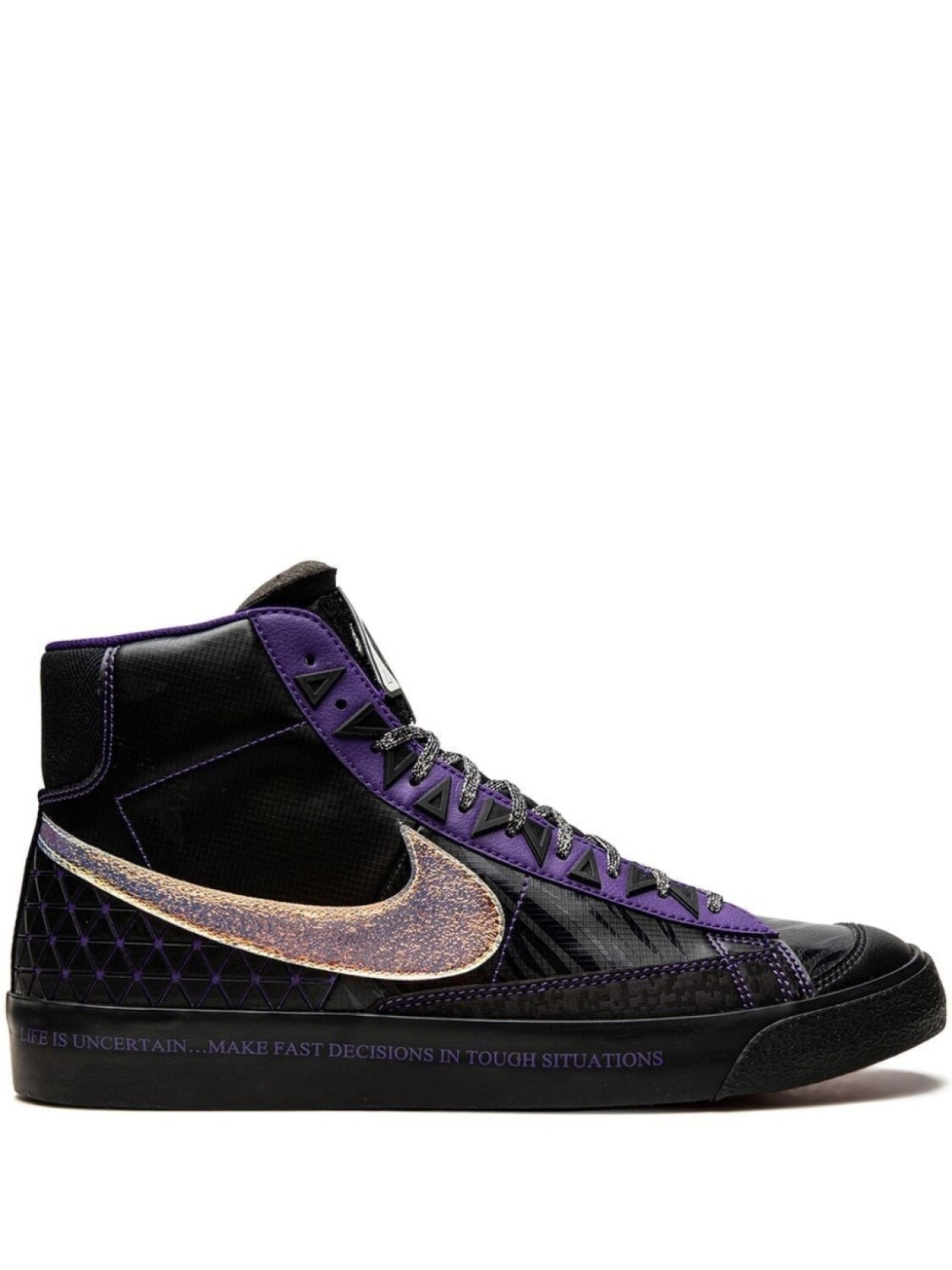 

Кеды Blazer Mid '77 Doernbecher Freestyle Nike, черный