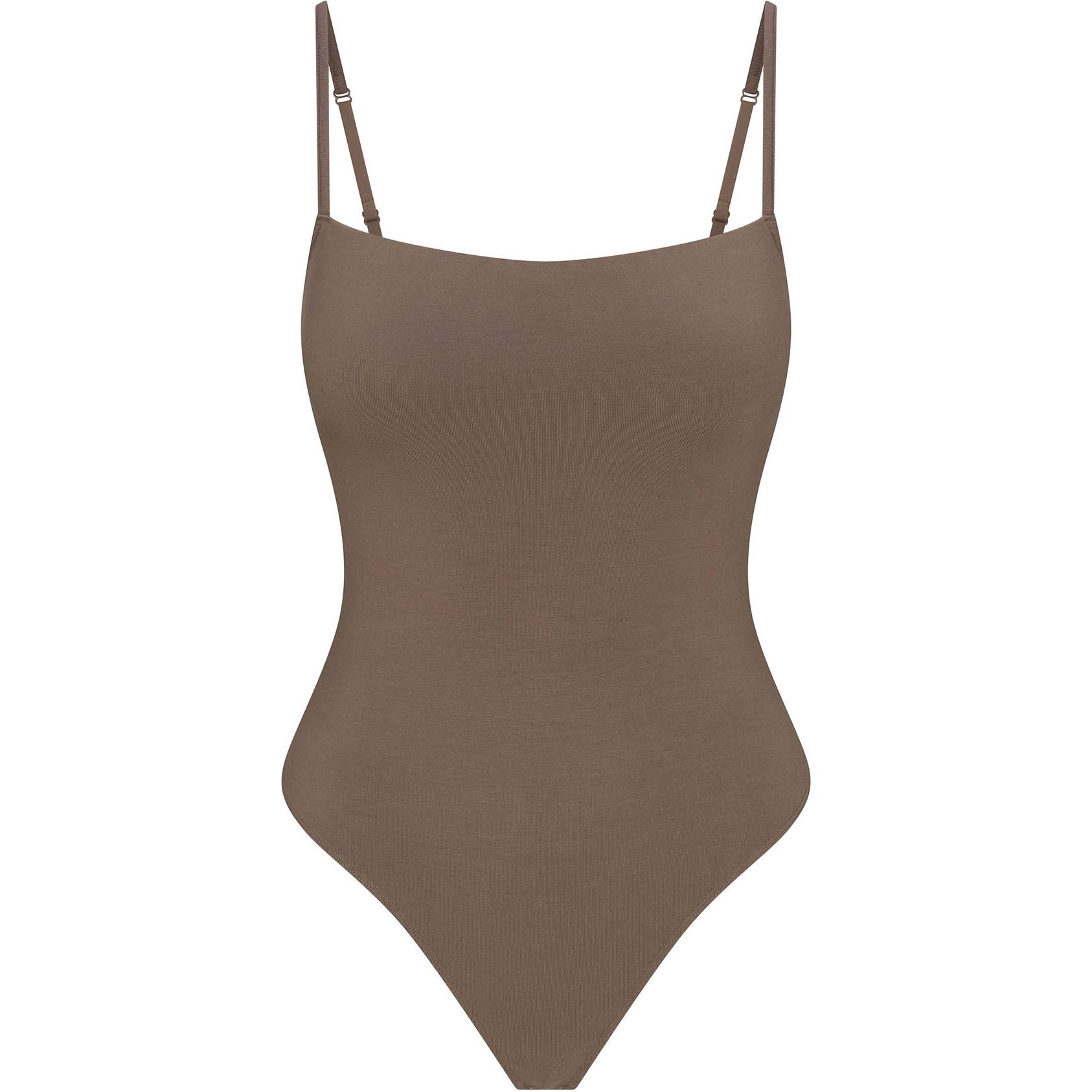 

SS25 Smooth Layers Cami Bodysuit Комбинезон Женский TRUFFLE/Truffle Skims, Truffle/Truffle