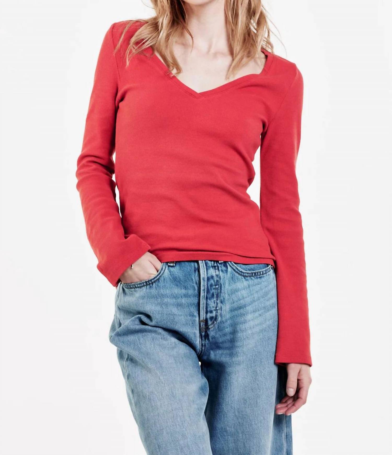 

Топ Scarlett с V-образным вырезом красного цвета DEAR JOHN DENIM