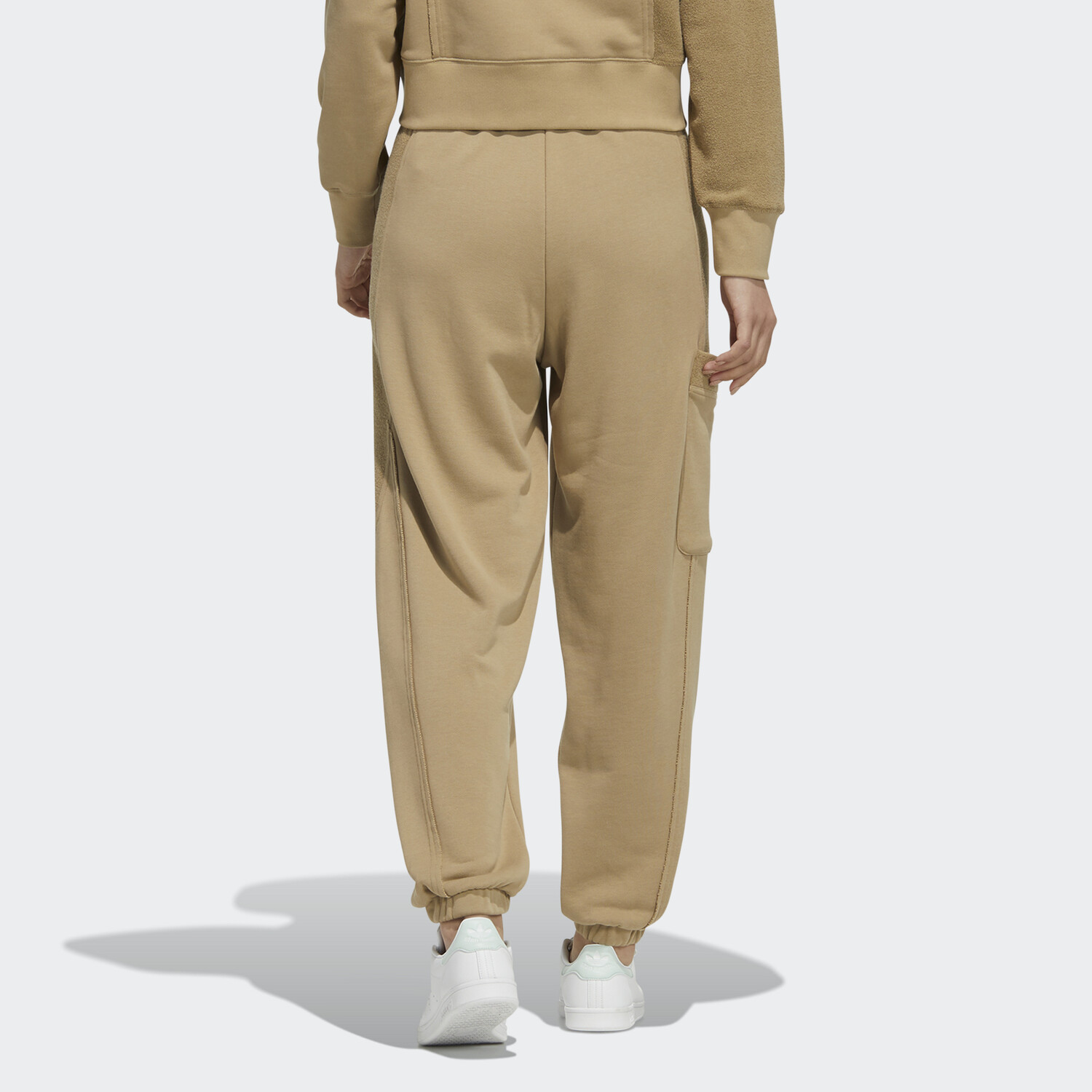 Трикотажные спортивные штаны женские цвета хаки Adidas Originals — фото 3