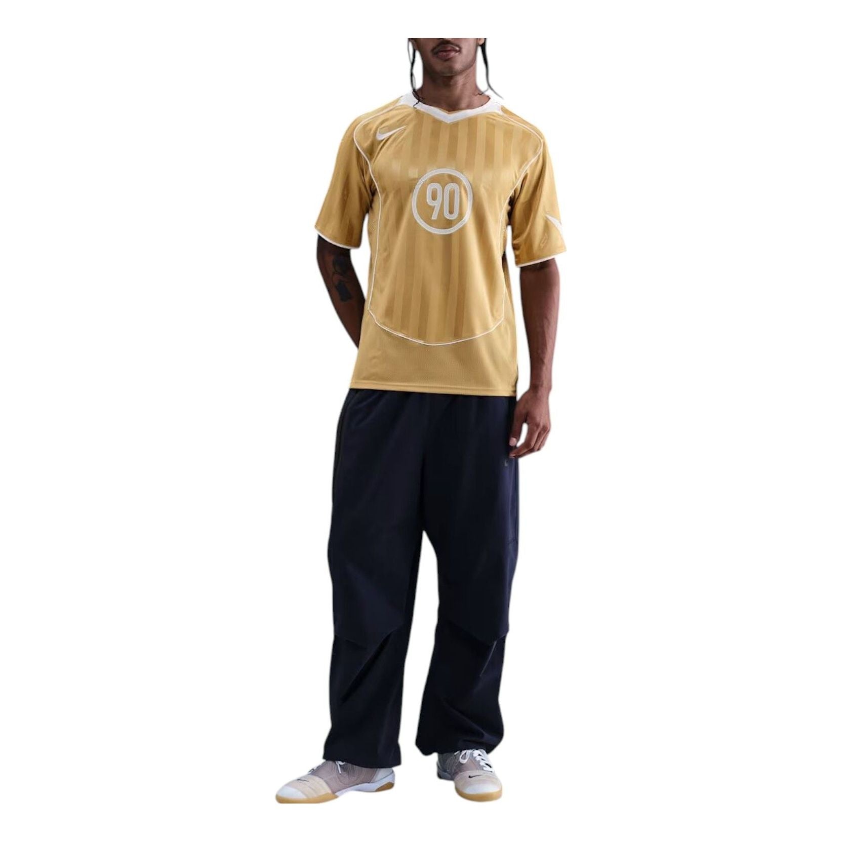 Футболка Nike Total 90 Dri-FIT с коротким рукавом, цвет 'Club Gold Summit White' — фото 2