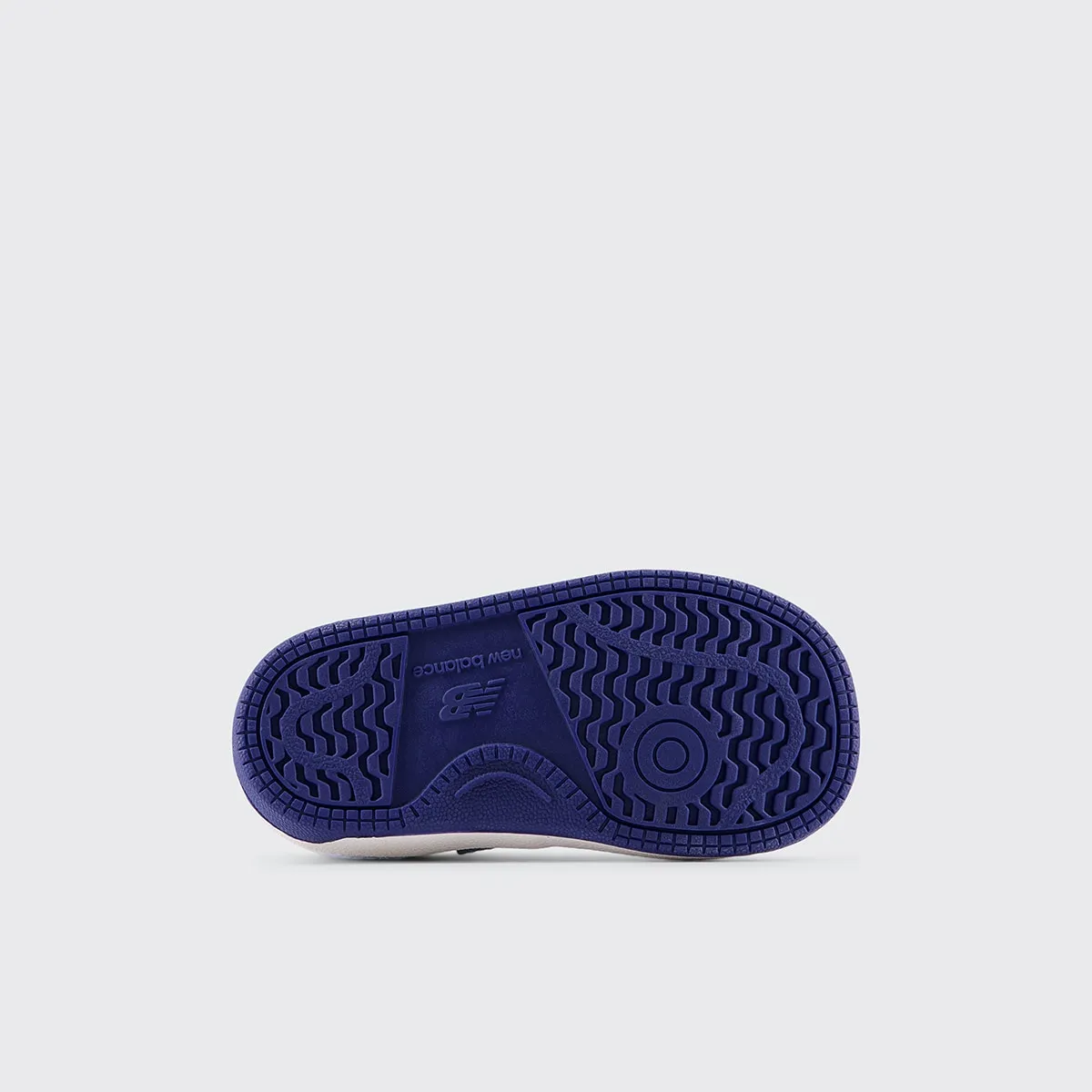 Детские повседневные кроссовки B80 Bungee New Balance, белый/темно-синий — фото 3