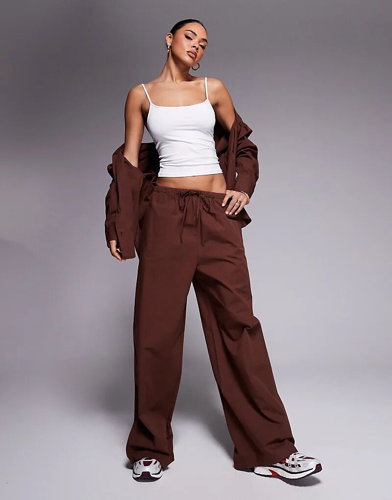 

Широкие брюки ASOS DESIGN коричневого цвета (часть комплекта)