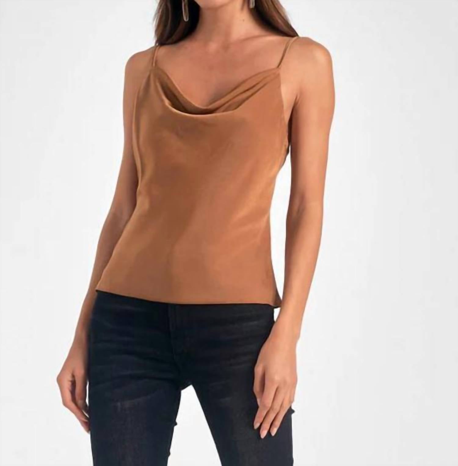 

Топ-комбинезон Sofia Cowl Neck цвета карамель ELAN, цвет caramel