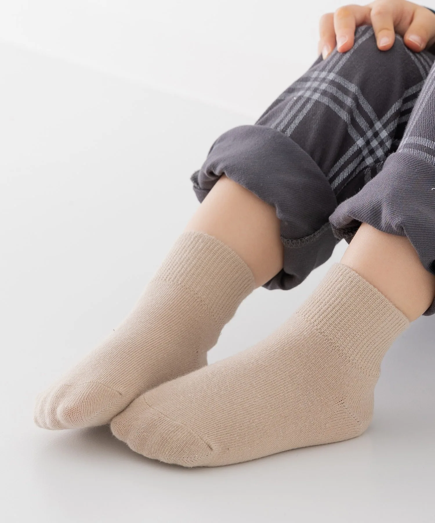 Однотонные разноцветные носки Chil2, cream