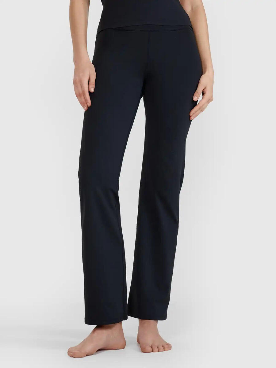 

4F Расклешенные леггинсы для женщин