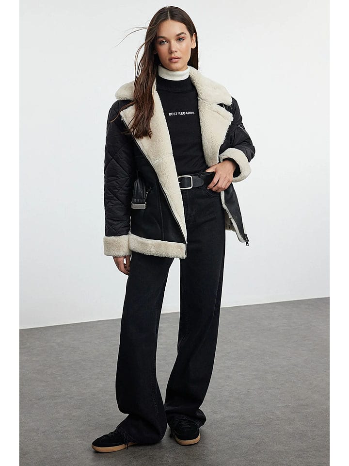 

Trendyol Черная куртка из искусственной кожи