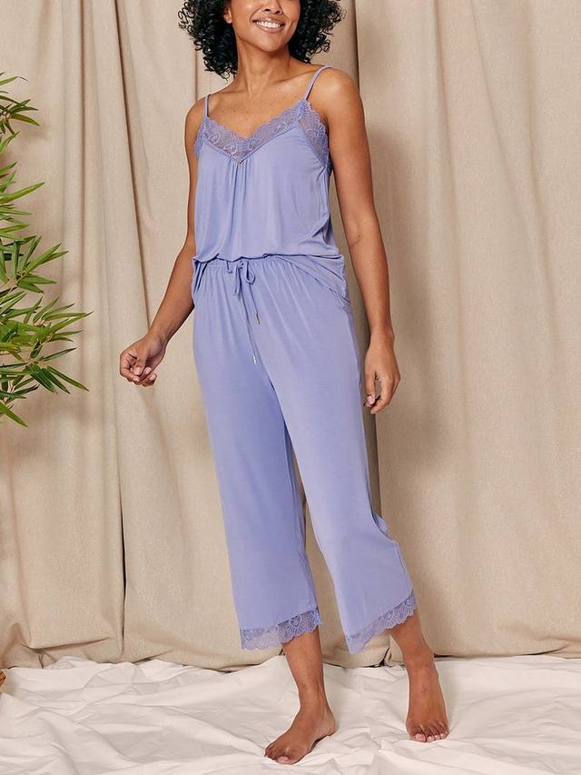 

Комплект укороченной пижамы из бамбука с кружевной отделкой Pretty You London, Heather