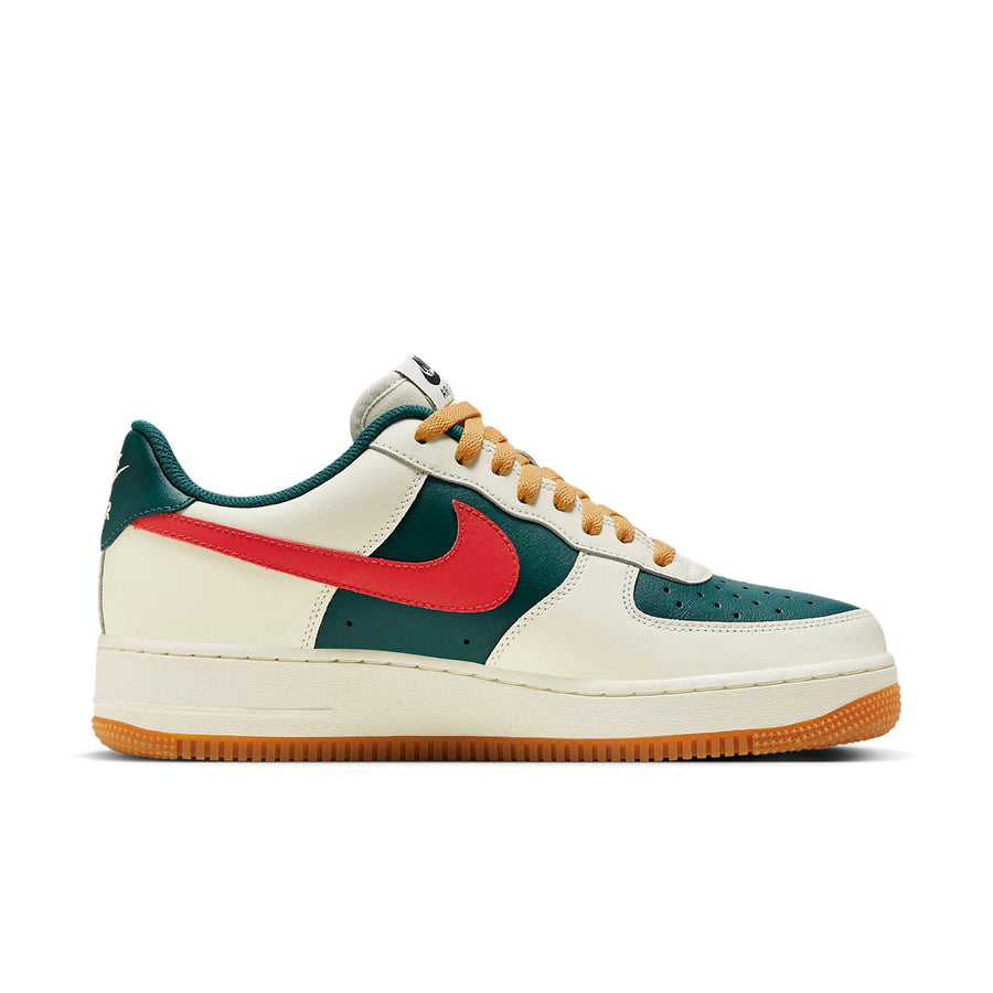 Кроссовки Nike Air Force 1 Low 'Sail Green', белый — фото 2