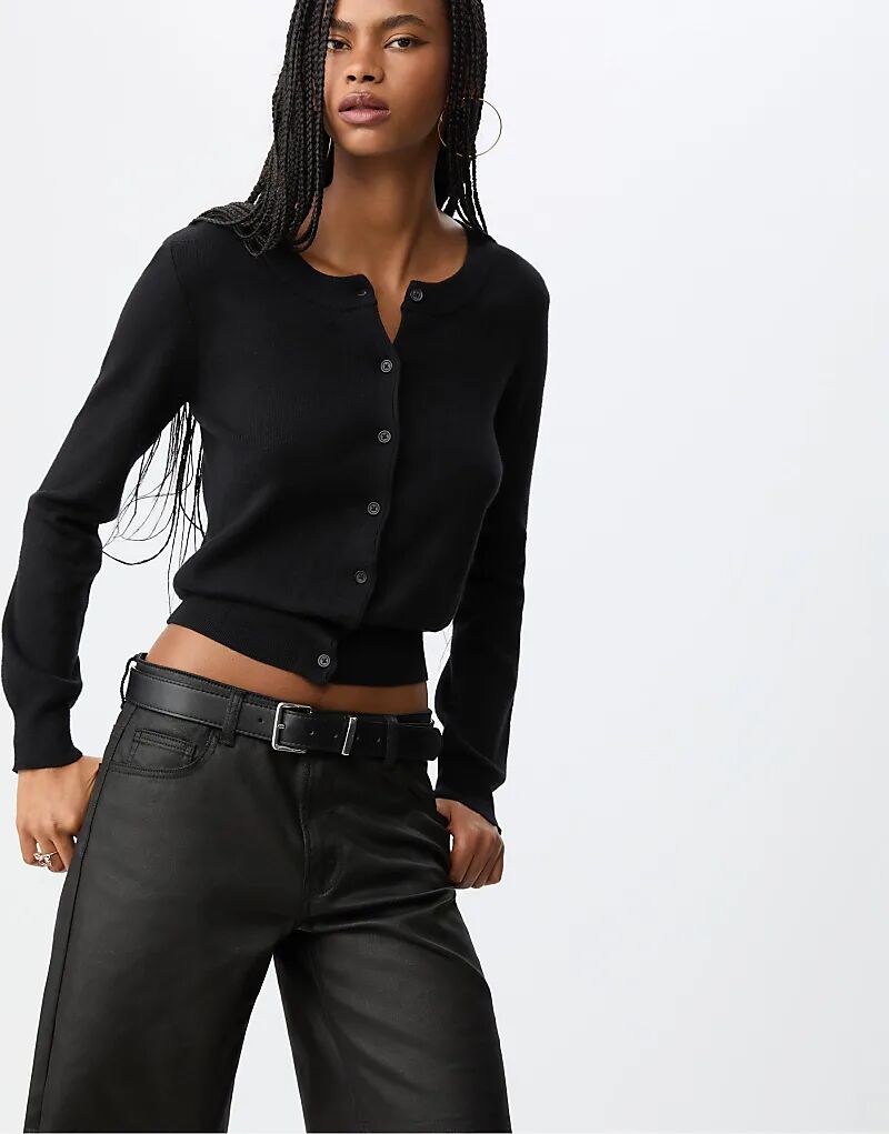 

Вязаный кардиган Stradivarius на пуговицах черного цвета