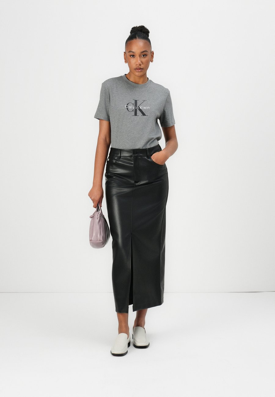Футболка Calvin Klein Print T-shirt, Med Grey Heather/Grey — фото 2