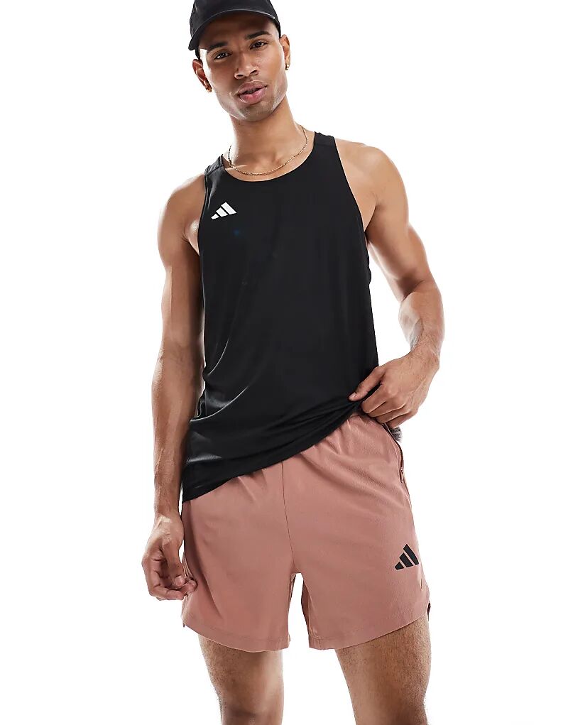 

Шорты adidas Performance power с тремя полосками красного цвета