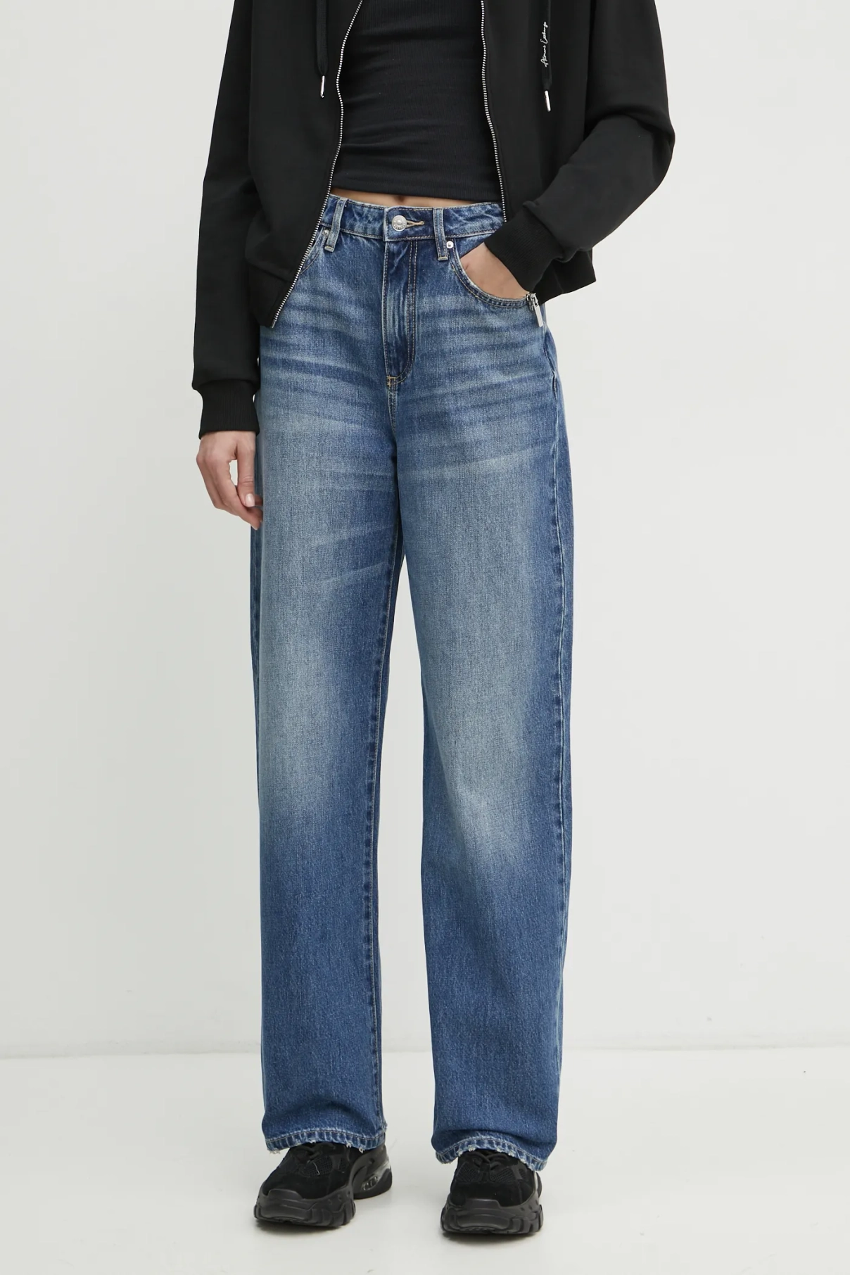 

Джинсы Armani Exchange, синий