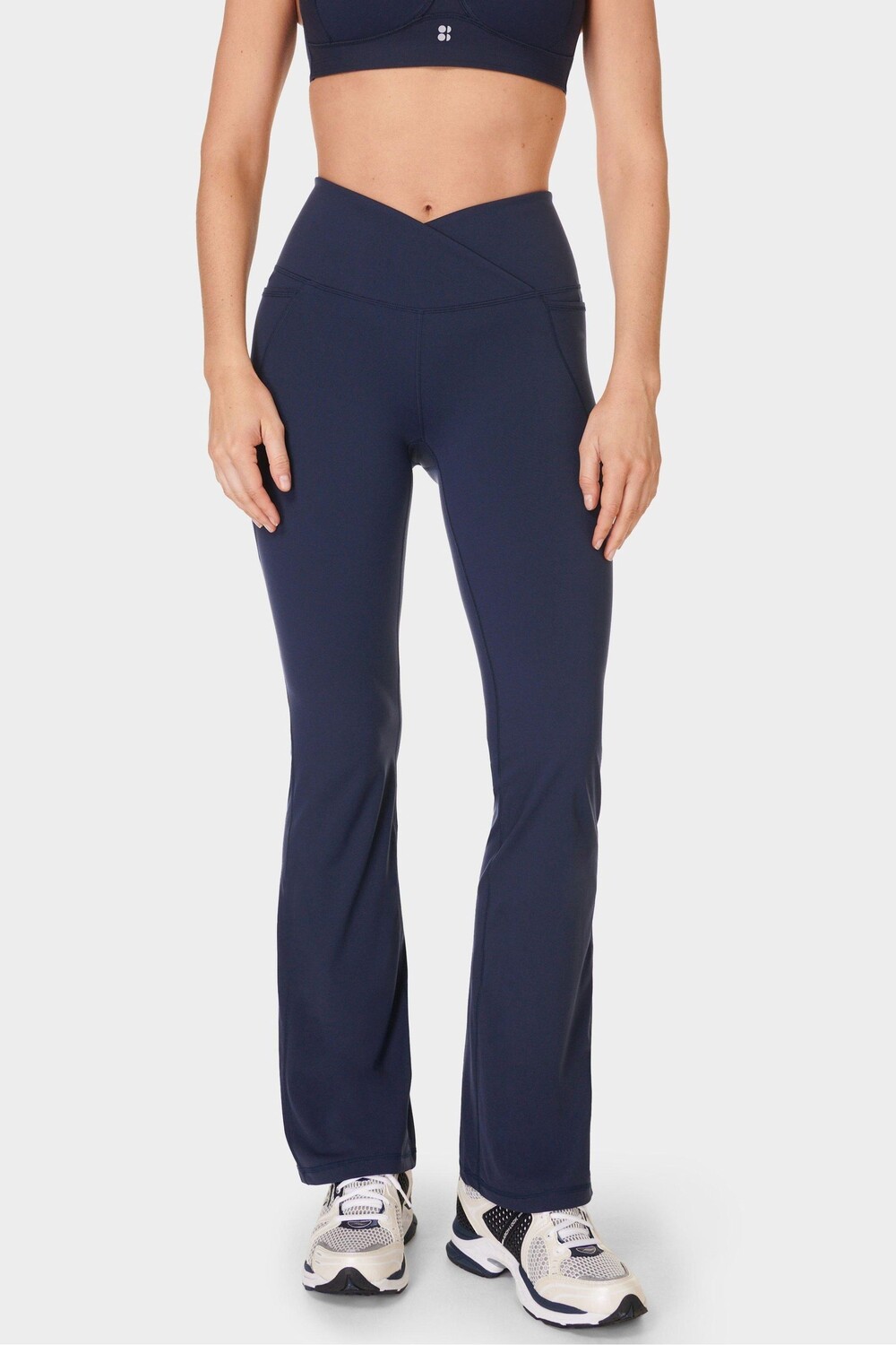 

Тренировочные брюки Power 32 Boot Cut с запахом на талии Sweaty Betty, синий