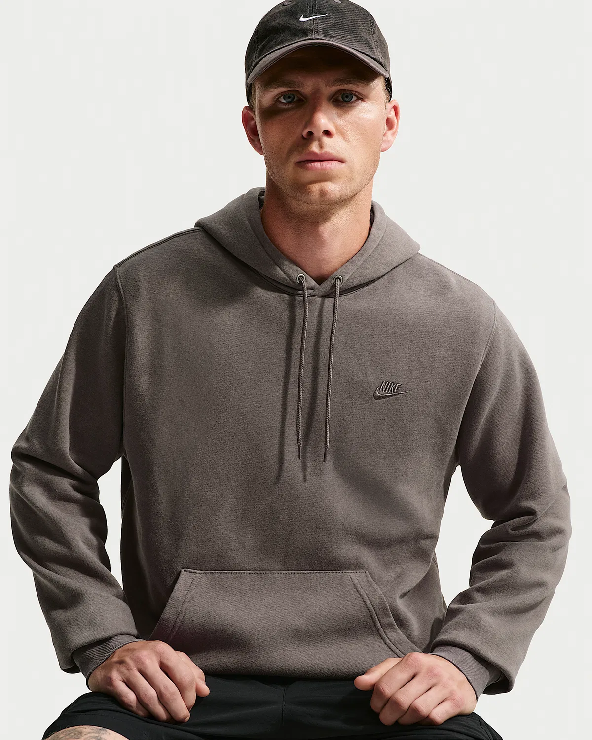 Мужская флисовая худи Nike Sportswear Club с эффектом состаривания, Cave Stone/Cave Stone