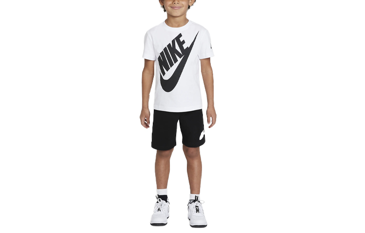Детский спортивный комплект Nike белый/черный (футболка и шорты) — фото 2