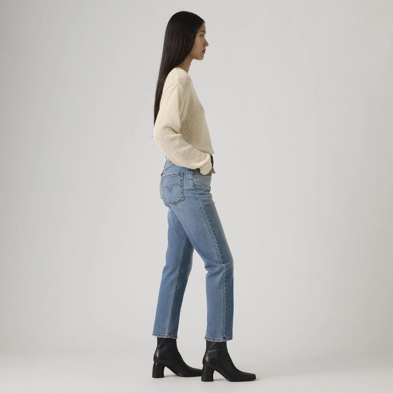 Женские укороченные легкие джинсы 501 Original Levi's, Medium Wash — фото 4