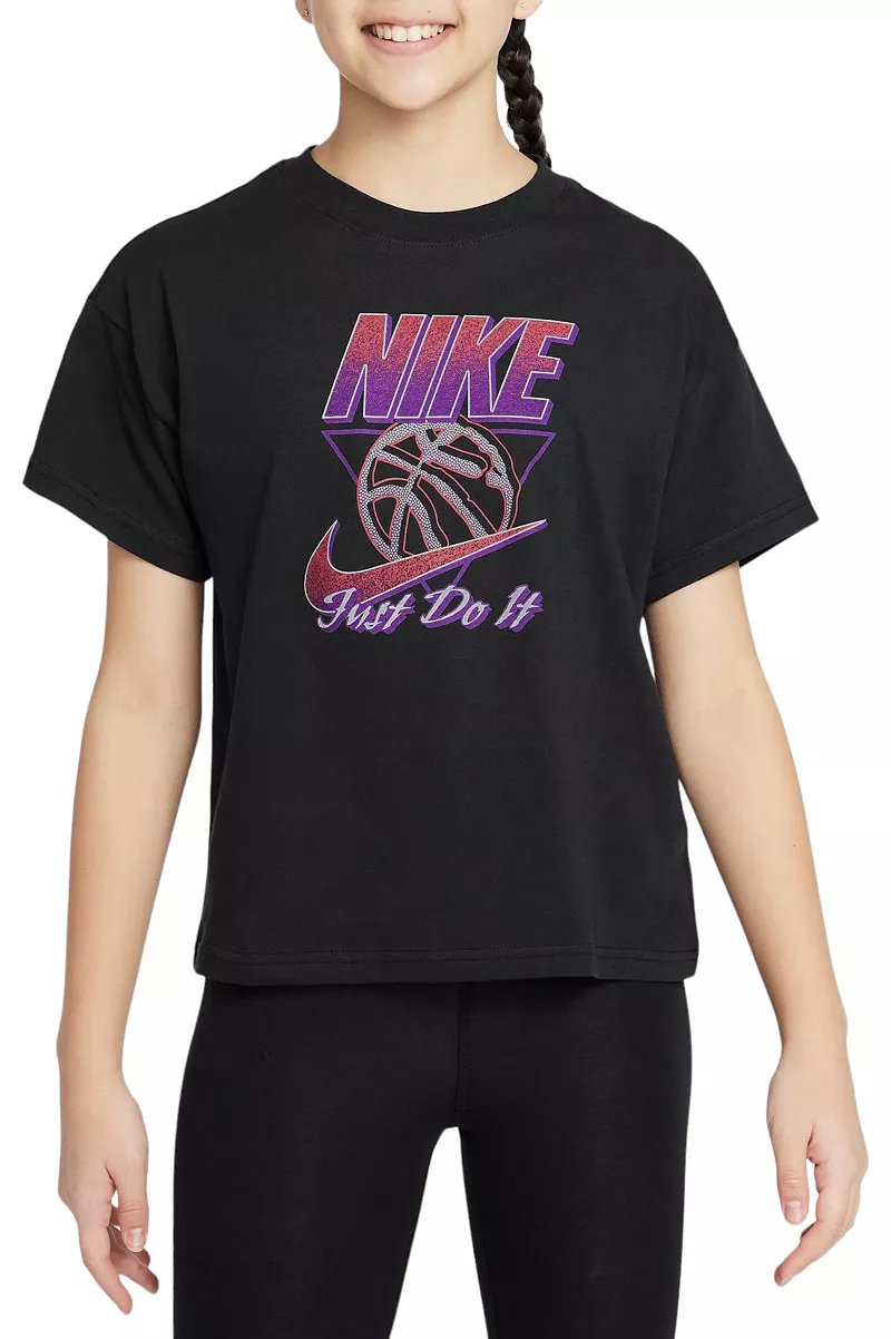 

Футболка Nike Sportswear с баскетбольным рисунком для девочек, черный