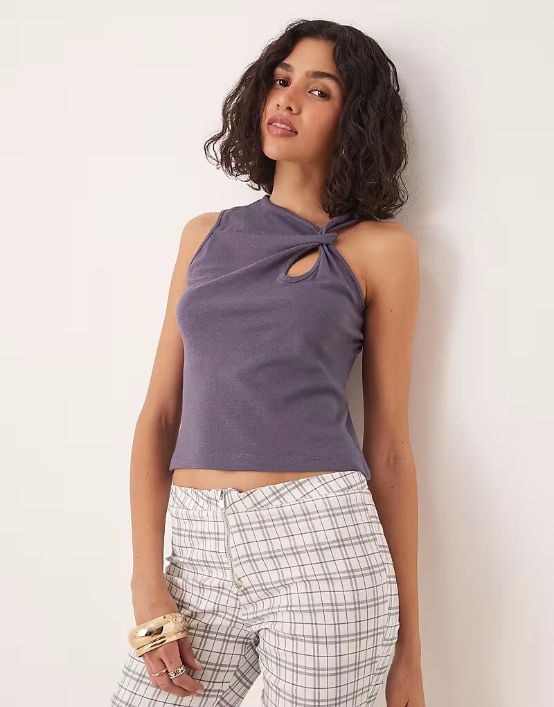 

Майка ASOS DESIGN сланцево-серого цвета с перекрученной деталью