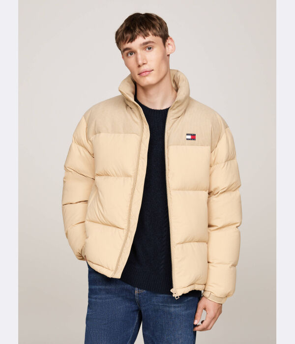 

Пуховик мужской Tommy Jeans Alaska с воротником-стойкой, бежевый