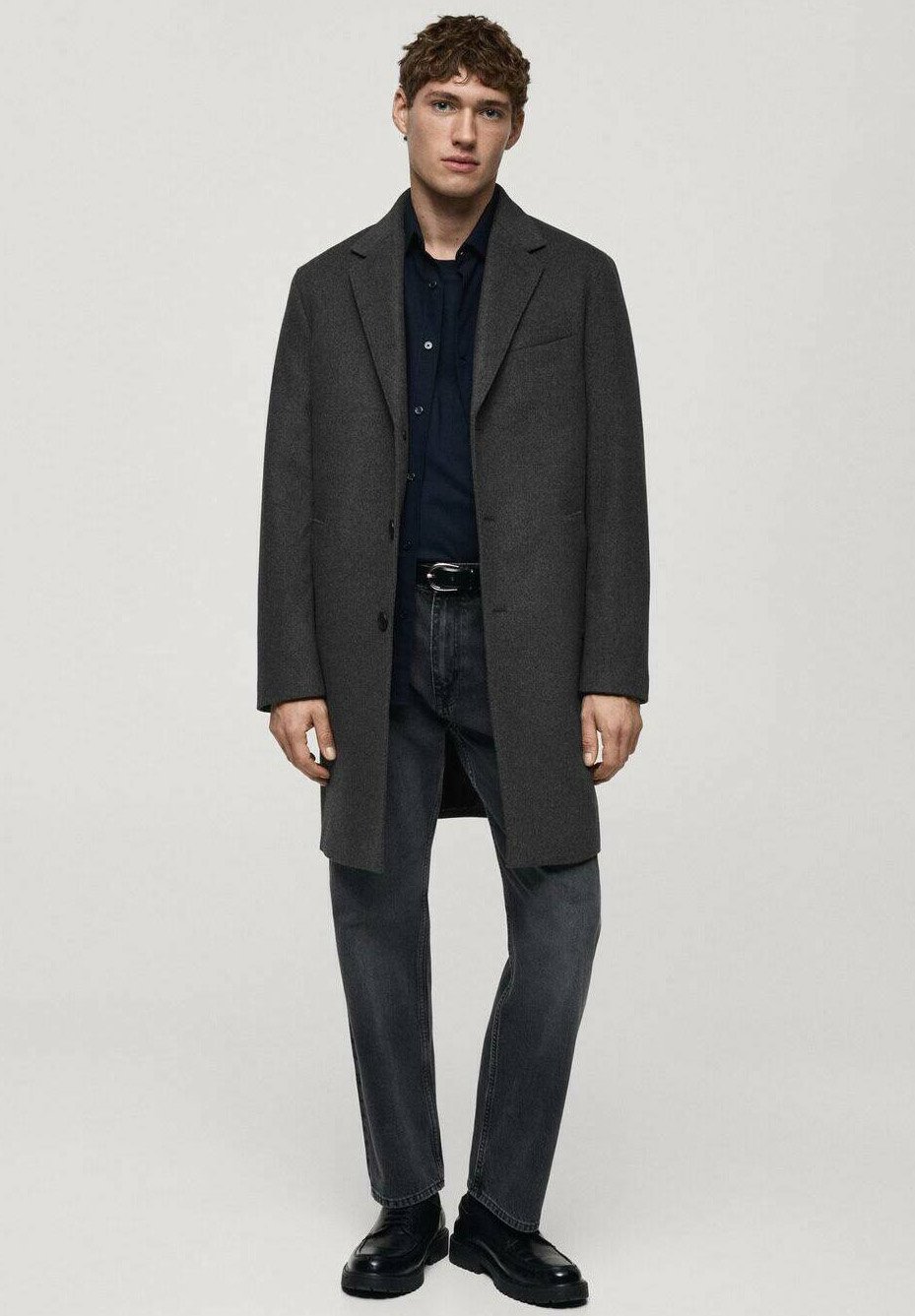 

Классическое пальто Mango, серый