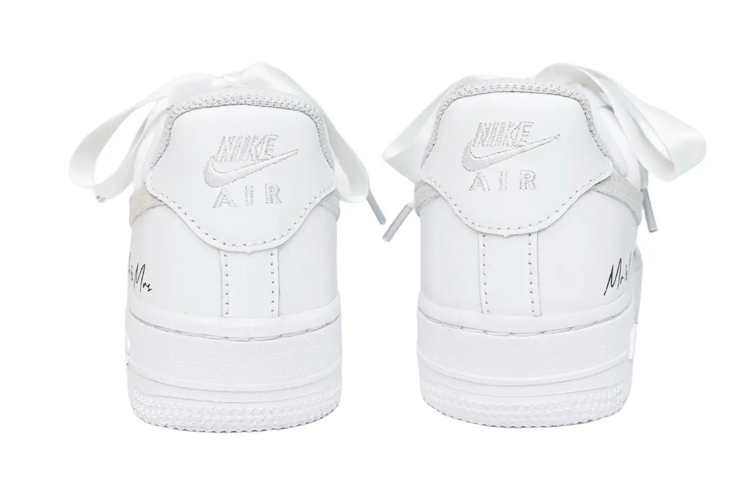 

Женские кроссовки для скейтбординга Nike Air Force 1, Silver