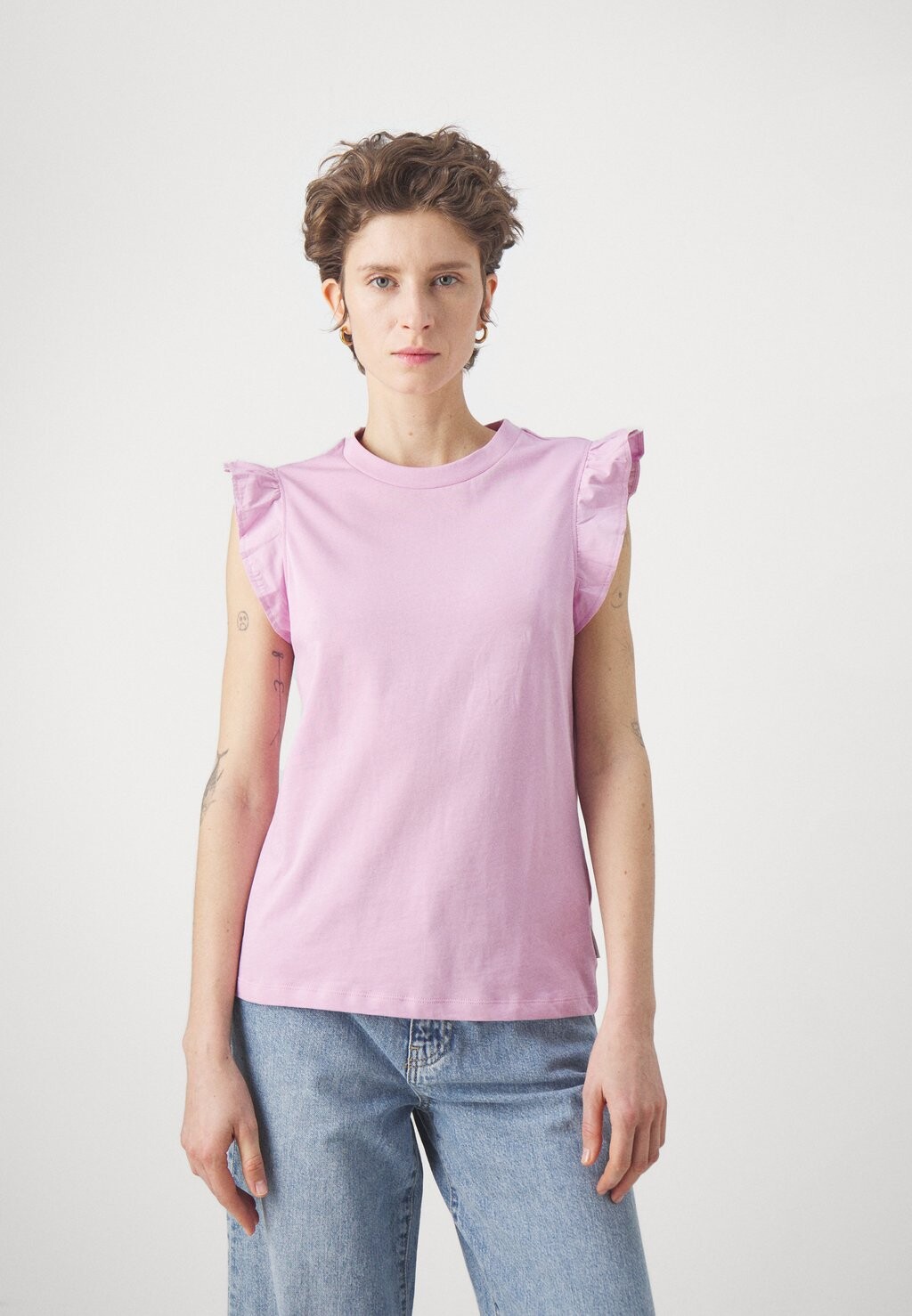 

Футболка с принтом RUFFLES AT ARMHOLE Marc O'Polo DENIM, цвет chilled violet