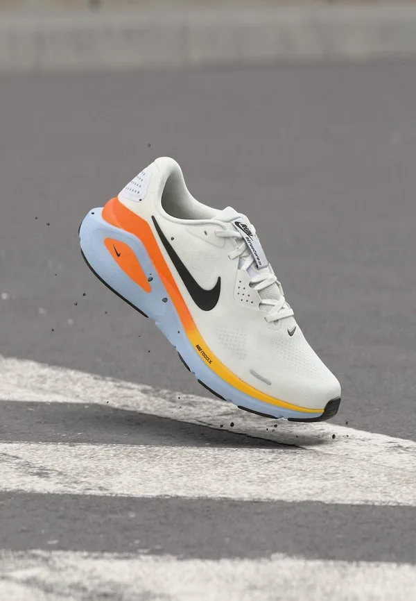 Беговые кроссовки structure 26 Nike Performance, White/Black/Hydrogen Blue/Total Orange/Laser Orange