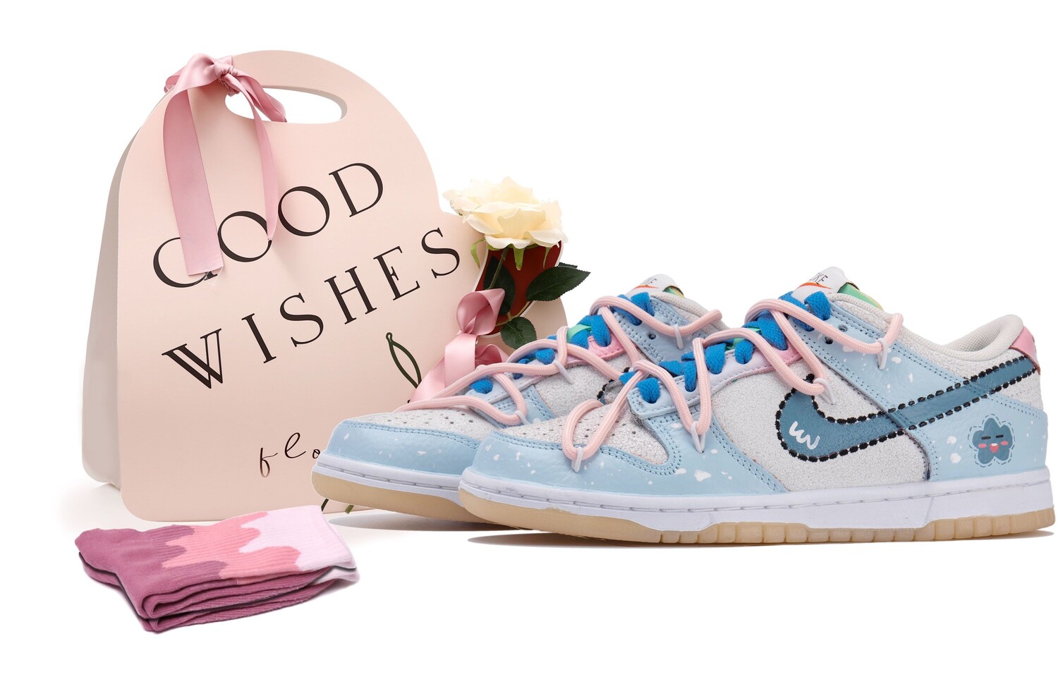 

Женские кроссовки для скейтбординга Nike Dunk, White/Blue