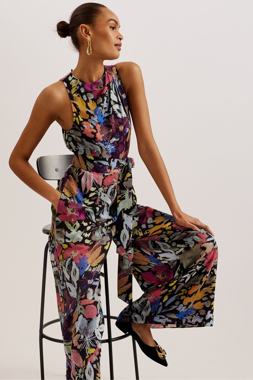 

Комбинезон Orta с воротником-хомутом и драпировкой на шее Ted Baker, черный